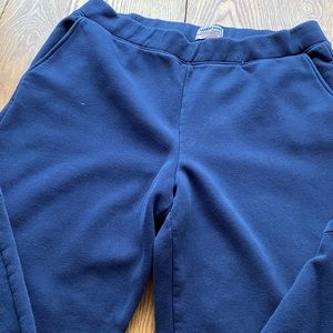 Land’ End Serious Sweats ladies sweatpants.